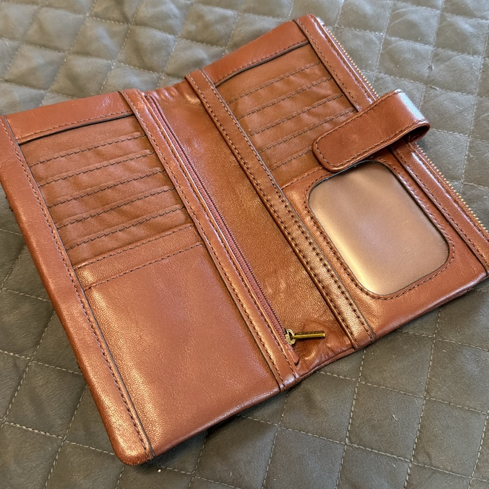 Fossil Wallet. - image 2
